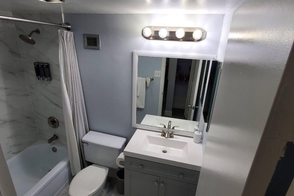 Fully Furnished, Beautiful, Spacious Two Bedroom Condo Lauderhill Exterior photo