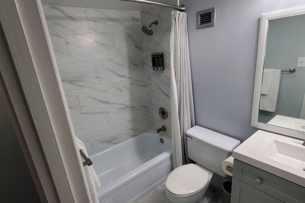 Fully Furnished, Beautiful, Spacious Two Bedroom Condo Lauderhill Exterior photo